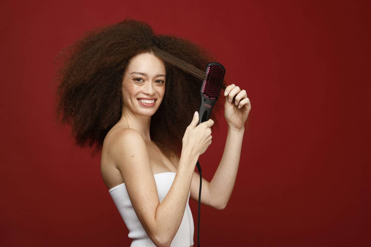 The Ultimate Guide to Choosing the Best Anti-Frizz Hairspray That Actually Works