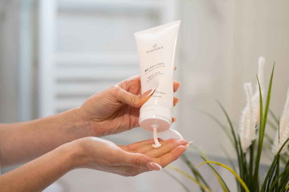 Frizz Taming Styling Cream: 7 Proven Tips to Avoid Painful Hair Days
